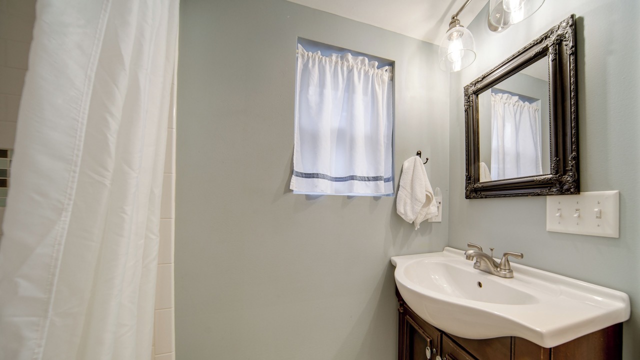 Photo of Bathroom in Geneva-on-the-Lake
