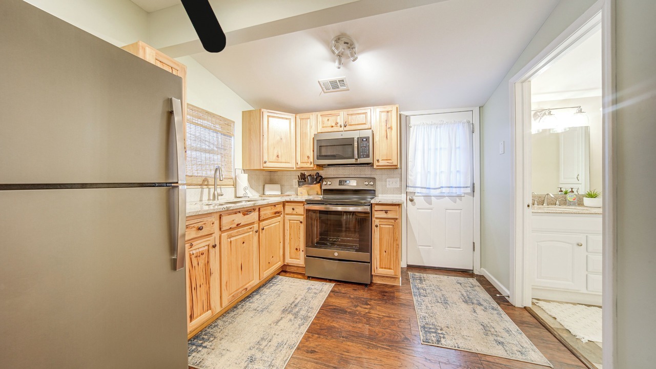 Photo of Kitchen in Geneva-on-the-Lake