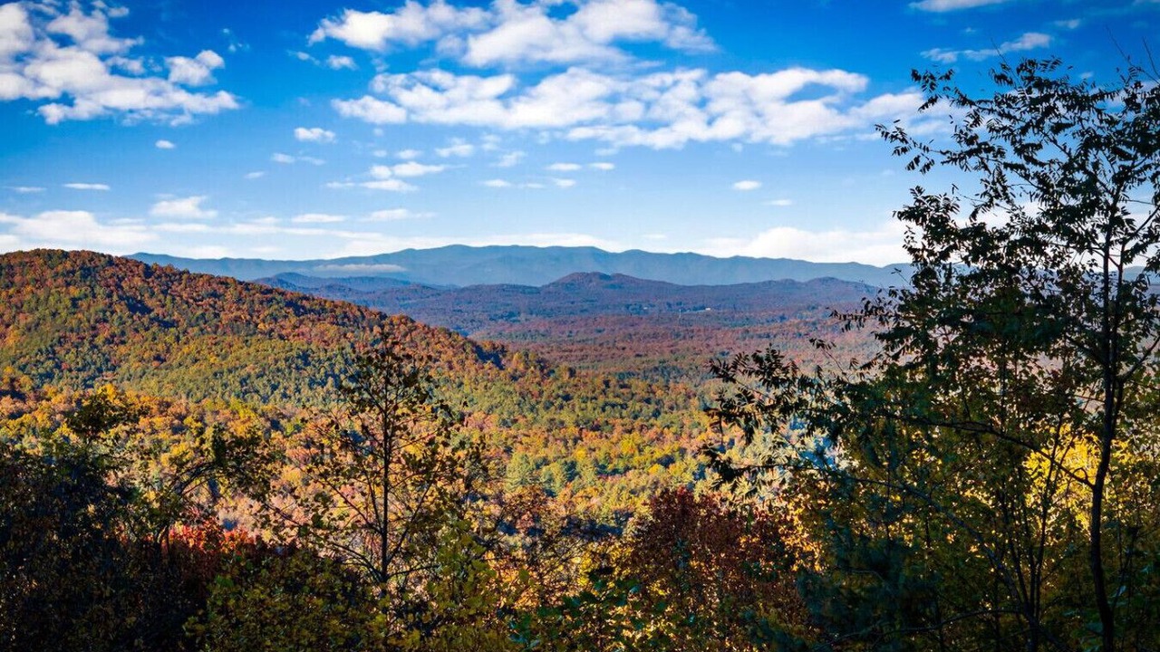 Photo of Others in Raccoon Ridge