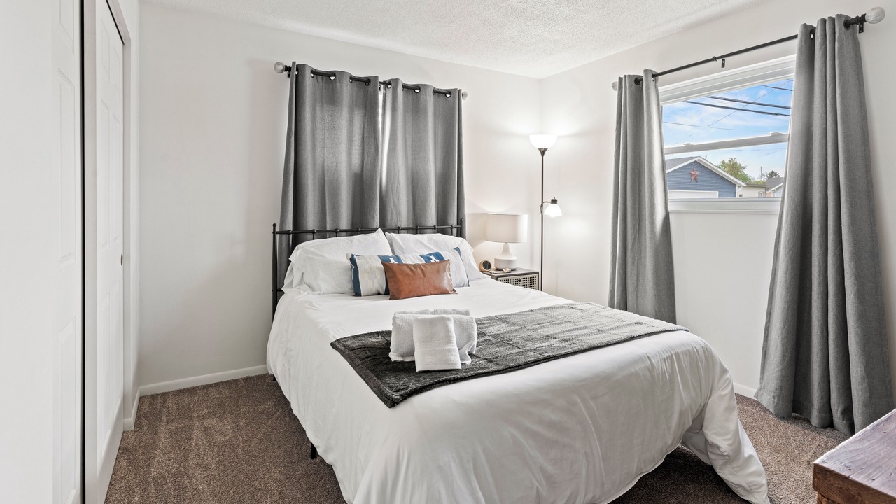 Photo of Bedroom in Newark