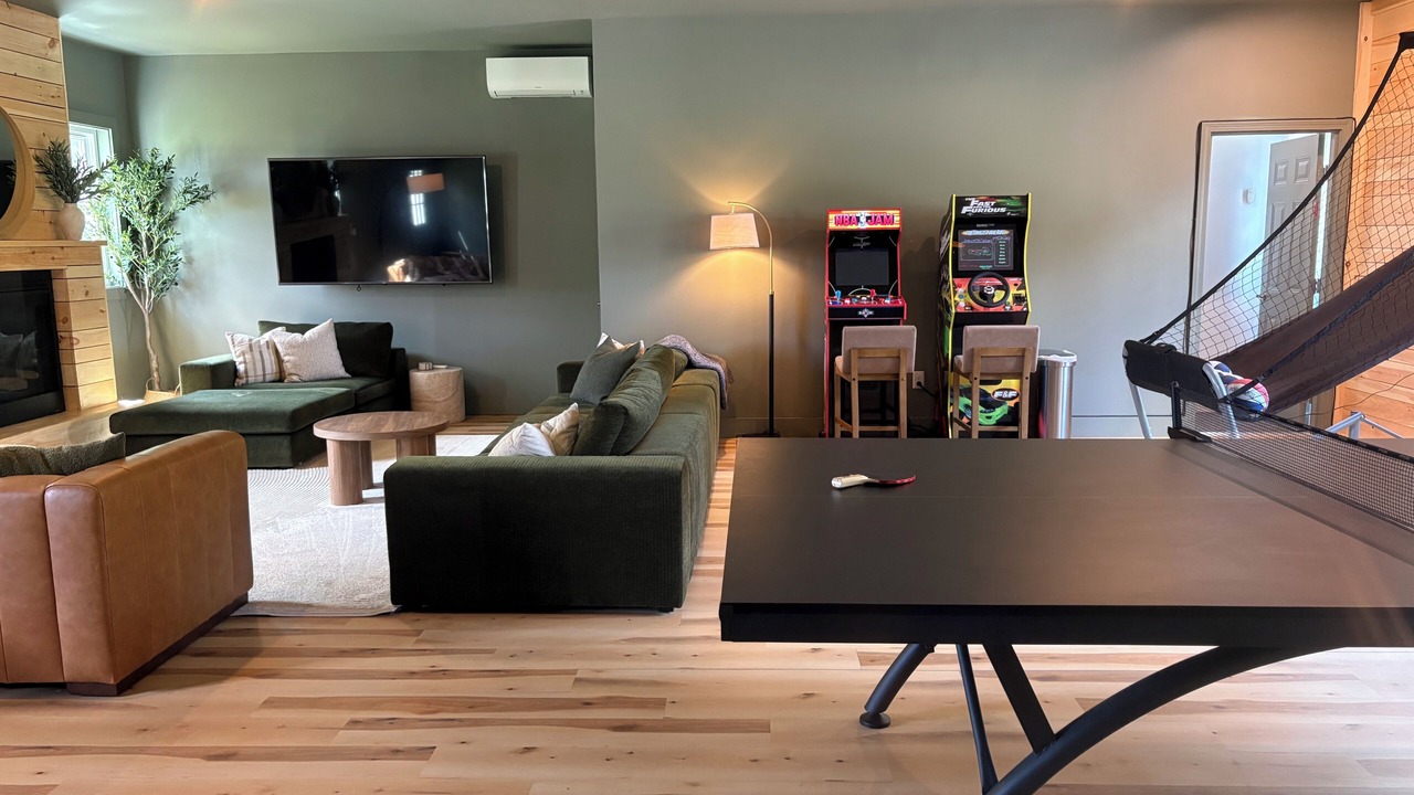 Photo of Livingroom in Lamoine