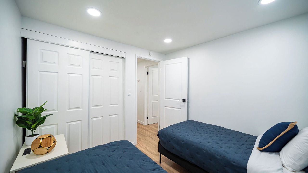 Photo of Bedroom in Summit Station