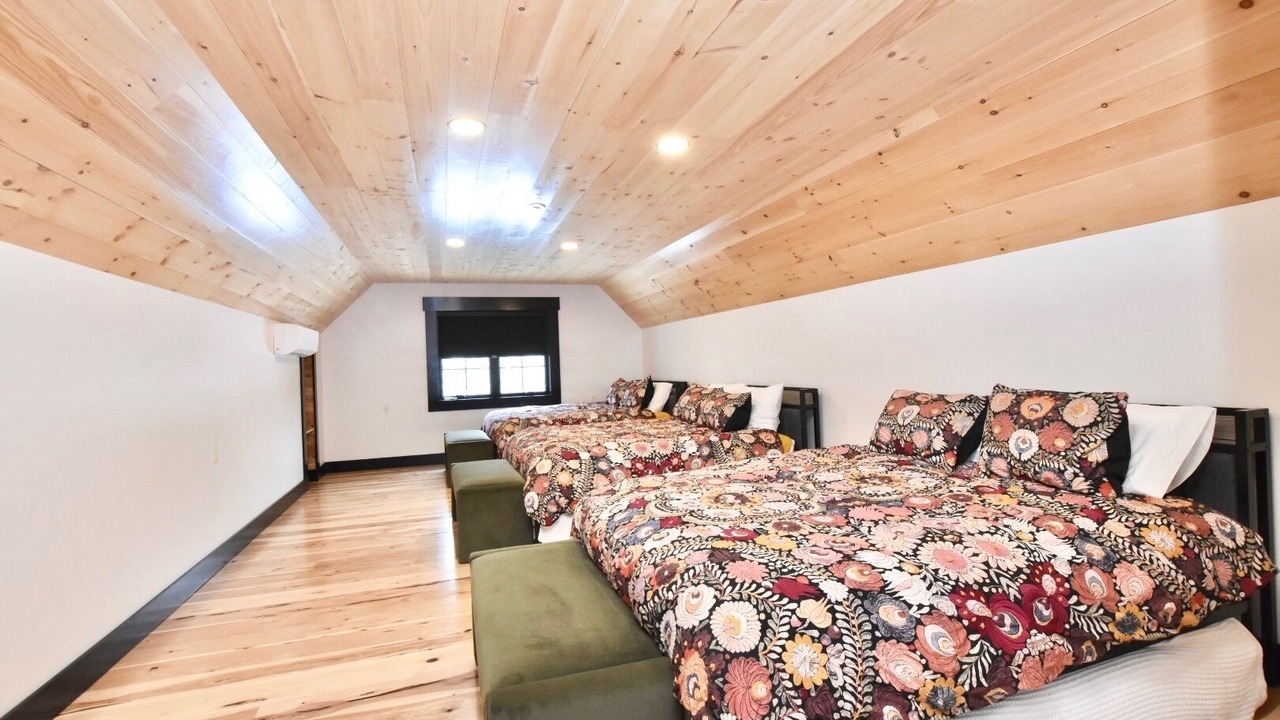 Photo of Bedroom in Lewis County
