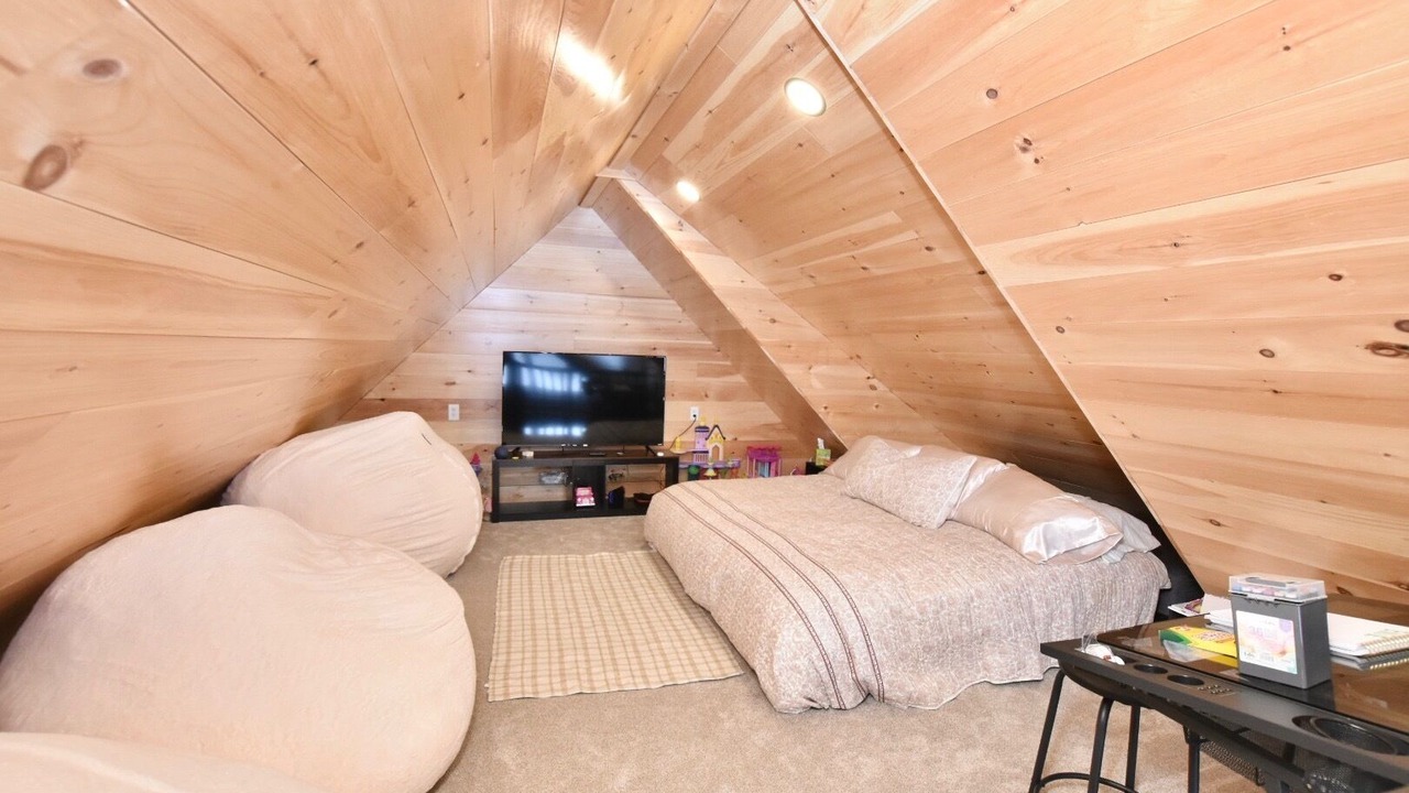 Photo of Bedroom in Lewis County