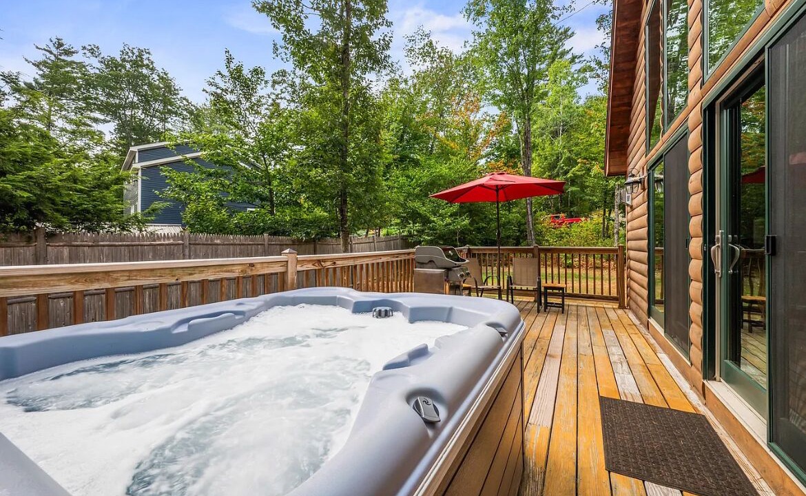 Photo of Patio Balcony in Birchview by the Saco