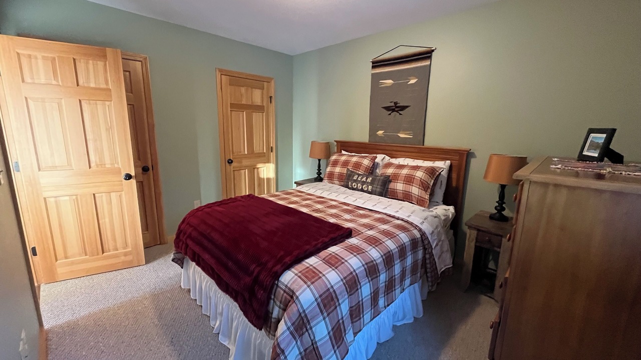 Photo of Bedroom in Birchview by the Saco