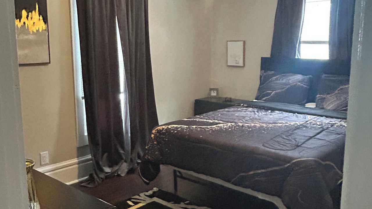 Photo of Bedroom in Highland Square