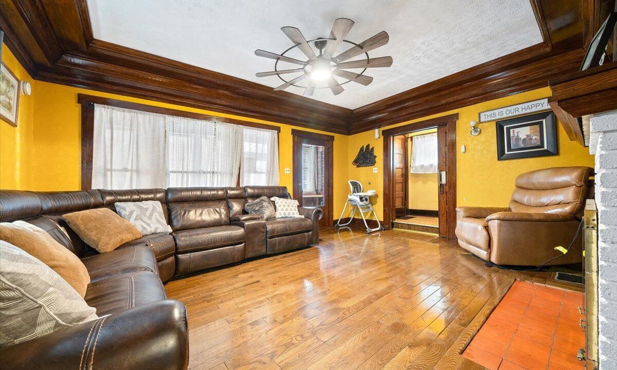 Photo of Livingroom in Erie