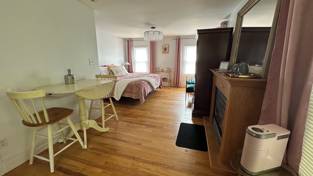 Photo of Bedroom in Hammondsport