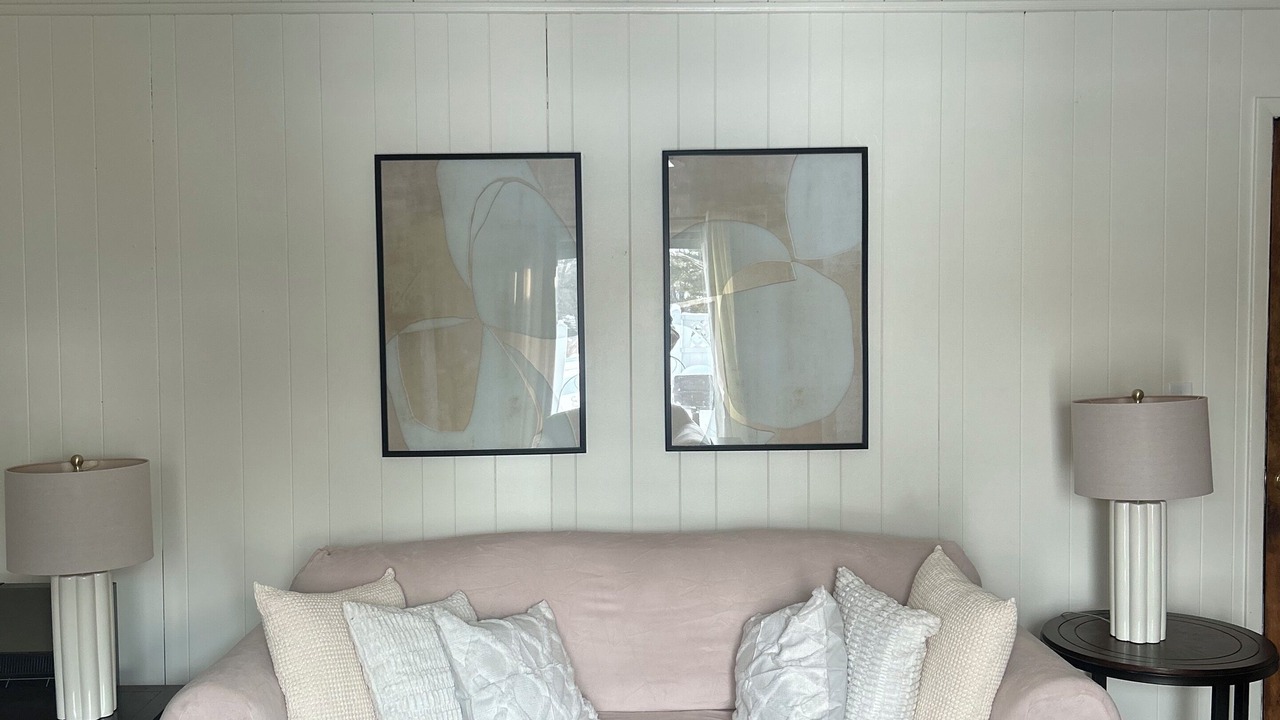 Photo of Livingroom in Bedford Heights