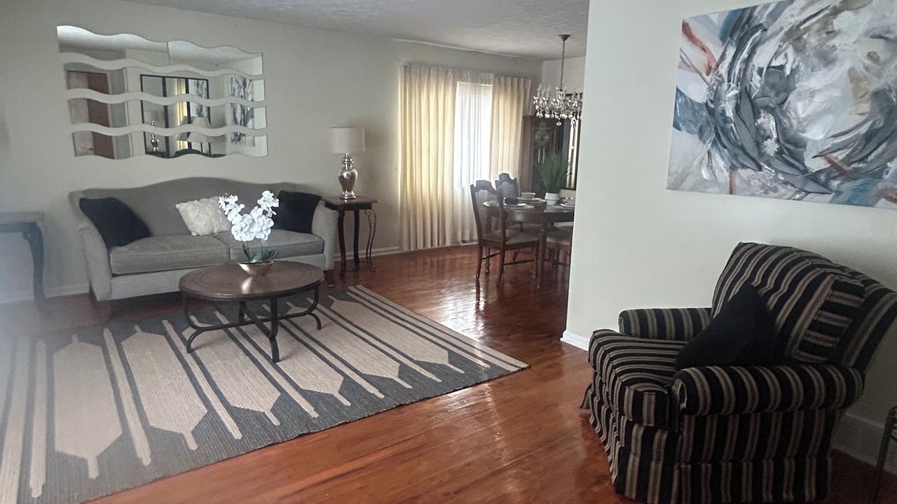Photo of Livingroom in Bedford Heights
