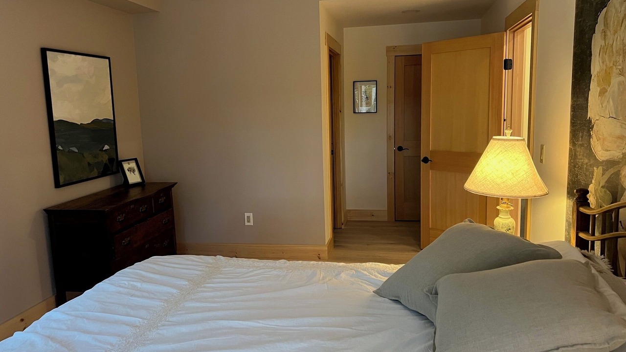 Photo of Bedroom in Mount Vernon
