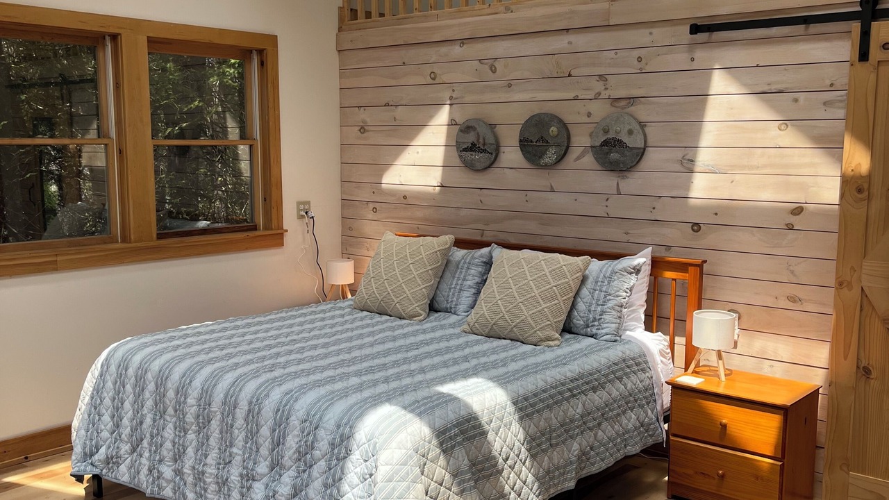 Photo of Bedroom in Brooksville