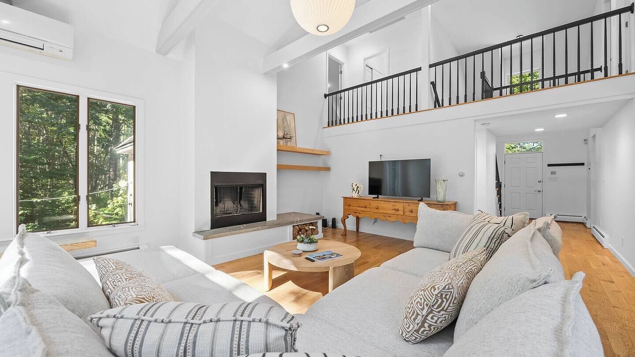 Photo of Livingroom in Cape Porpoise