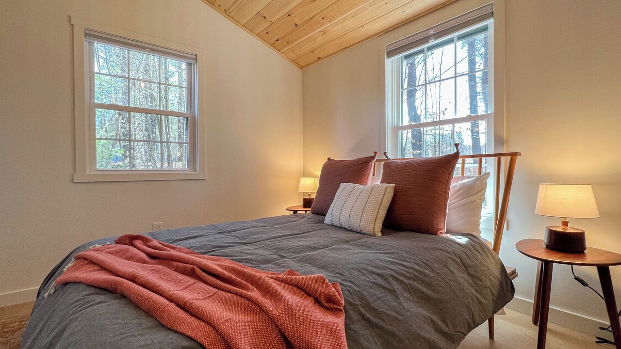 Photo of Bedroom in Center Conway