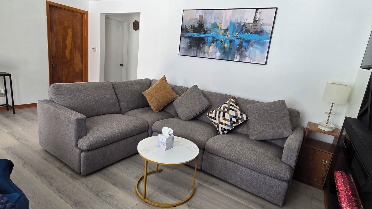 Photo of Livingroom in Amherst