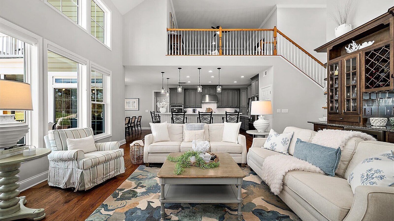 Photo of Livingroom in Bayside