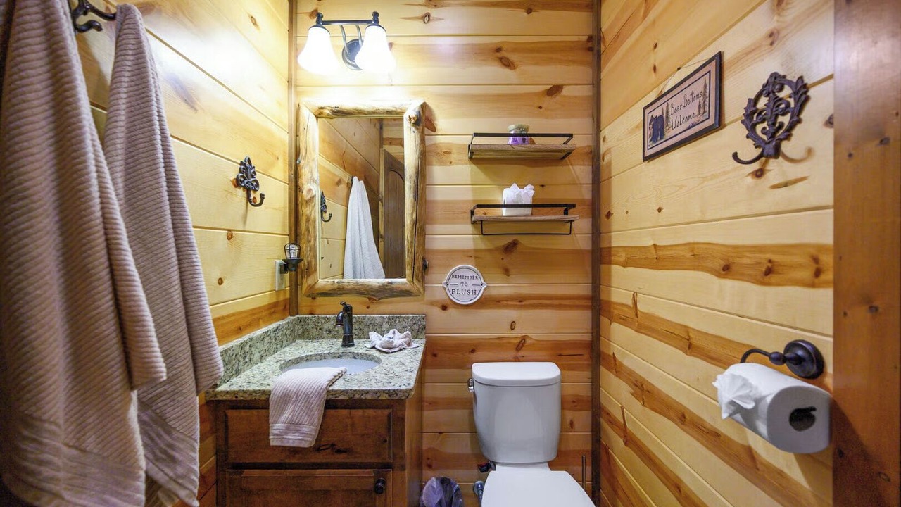 Photo of Bathroom in Hochatown