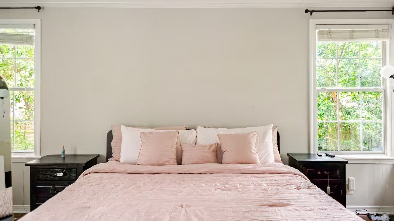 Photo of Bedroom in Broadmoor