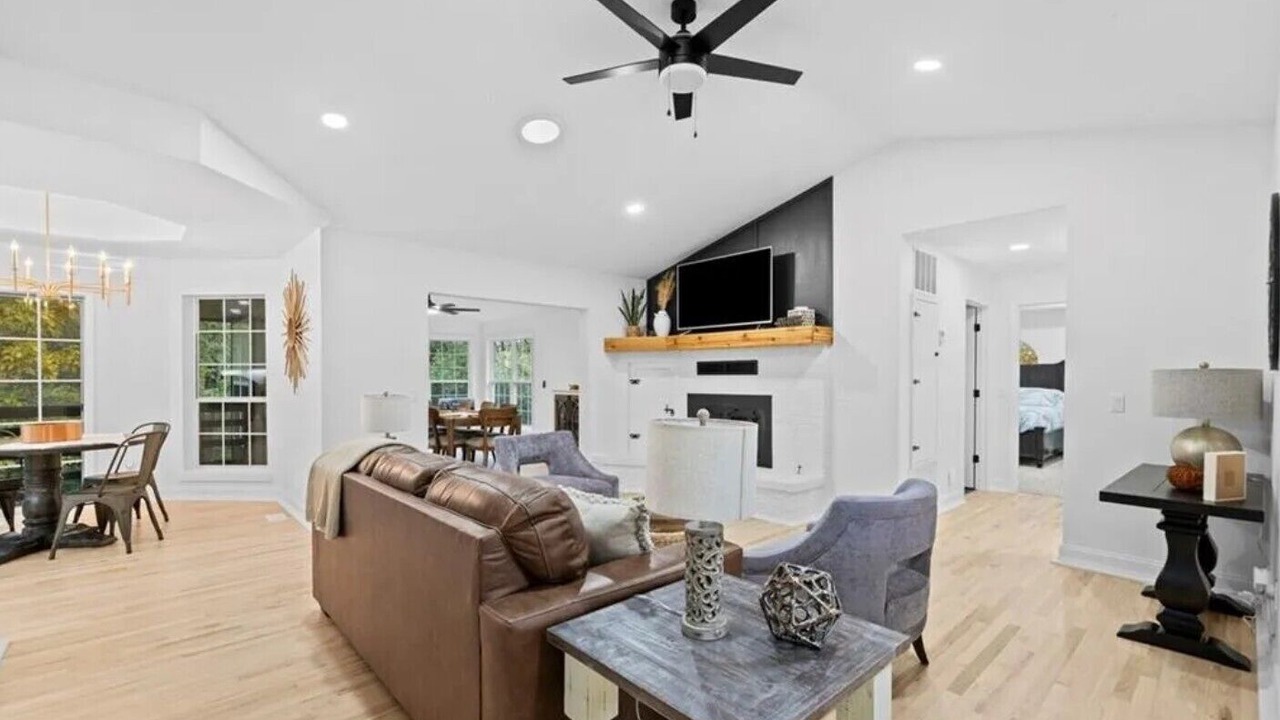 Photo of Livingroom in Bella Vista
