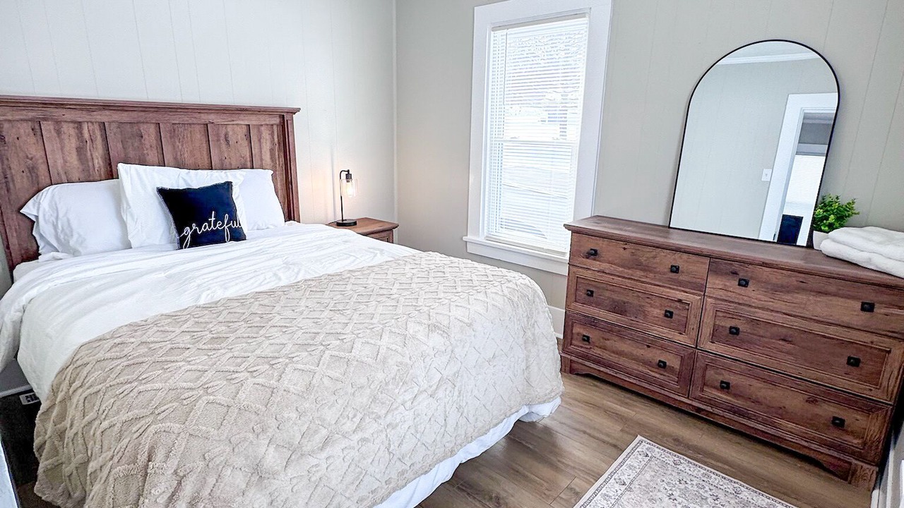 Photo of Bedroom in Slippery Rock