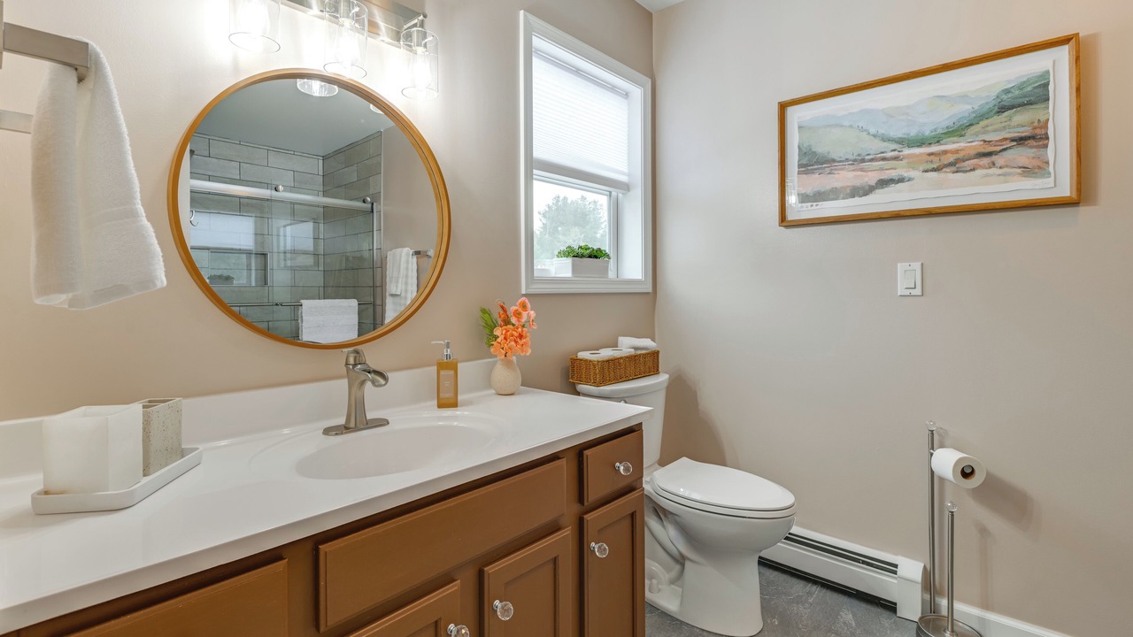 Photo of Bathroom in Town of Reading
