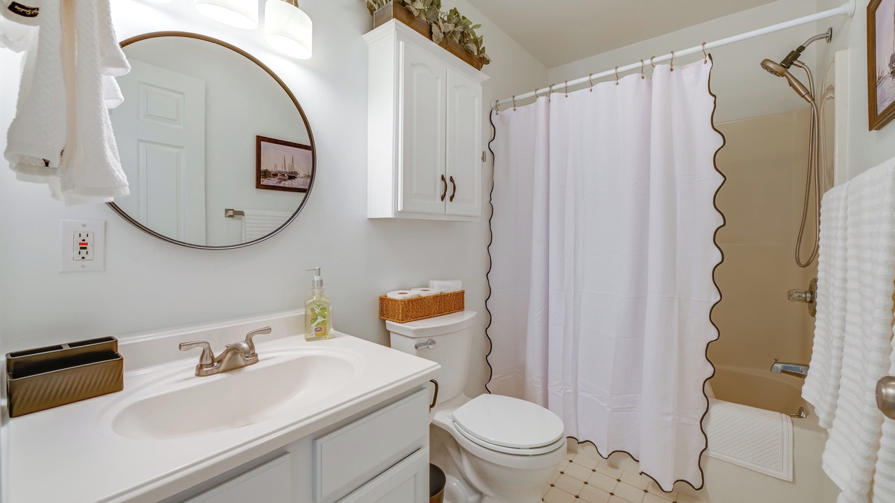 Photo of Bathroom in Town of Reading