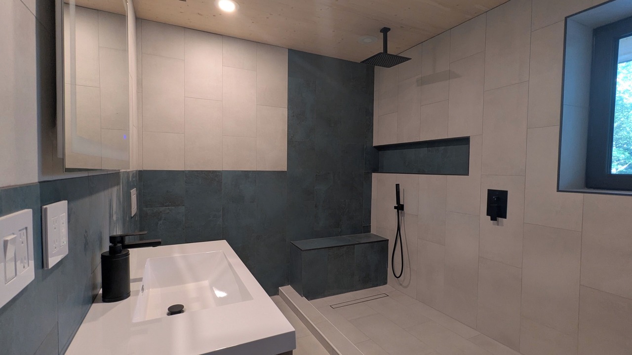 Photo of Bathroom in Sullivan