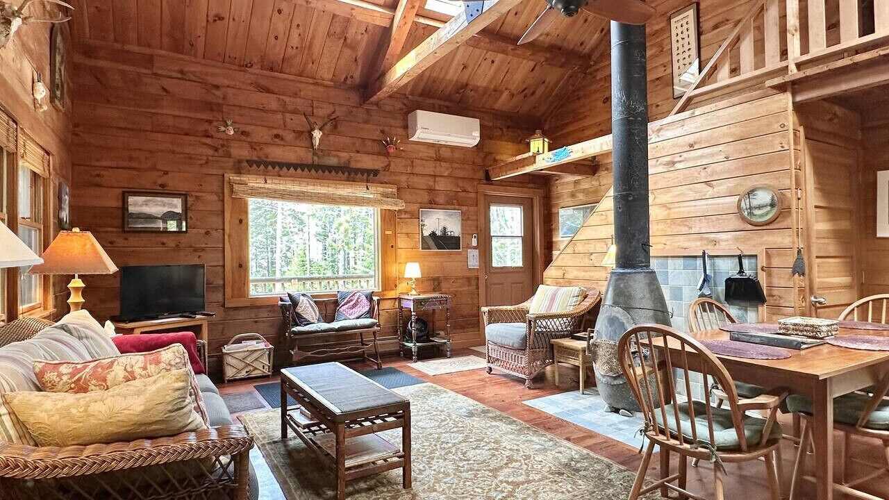 Photo of Livingroom in Mount Desert