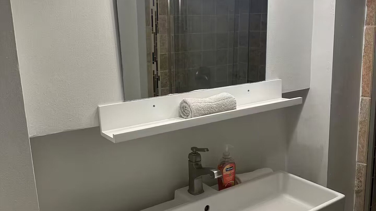 Photo of Bathroom in Warren