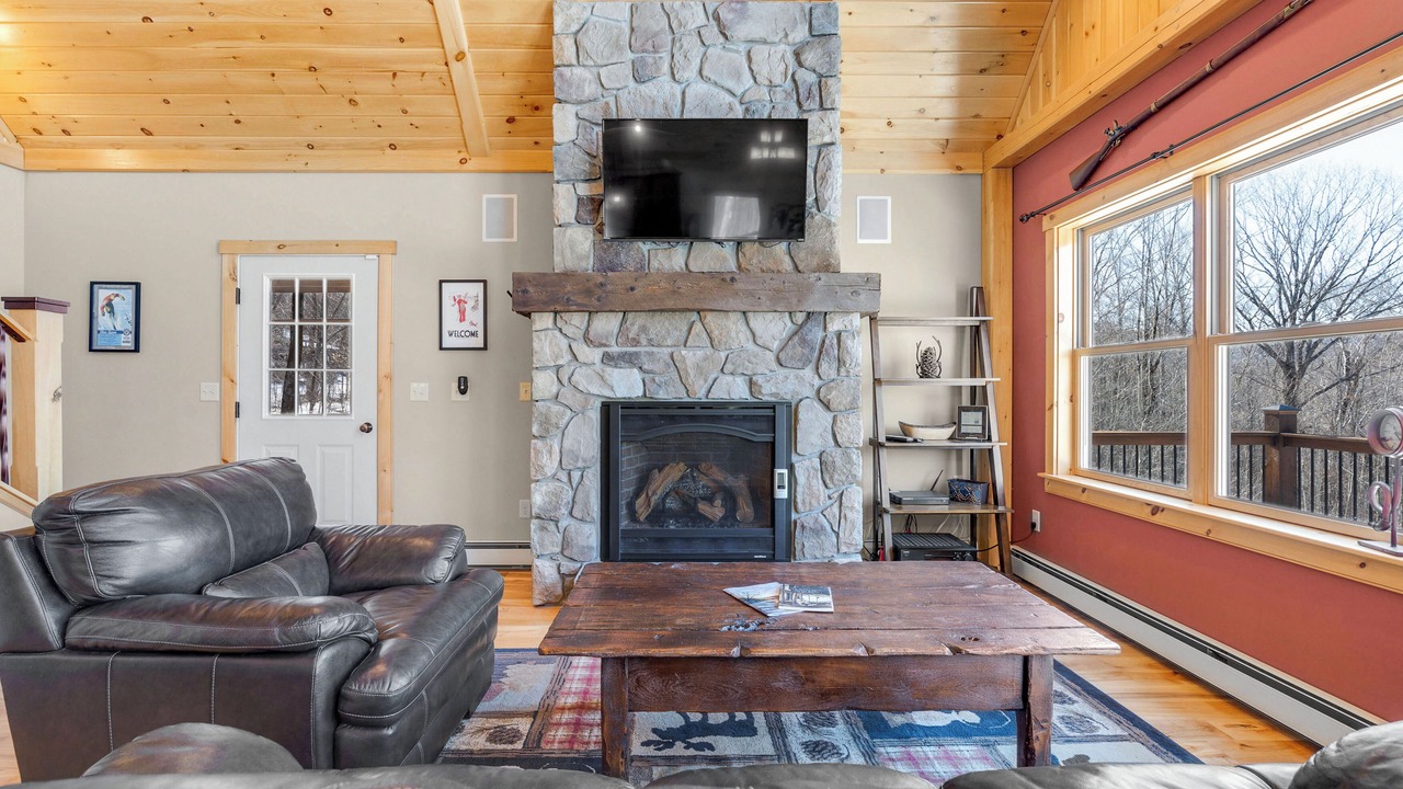 Photo of Livingroom in South Pond Shores