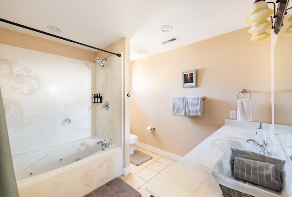 Photo of Bathroom in La Verkin