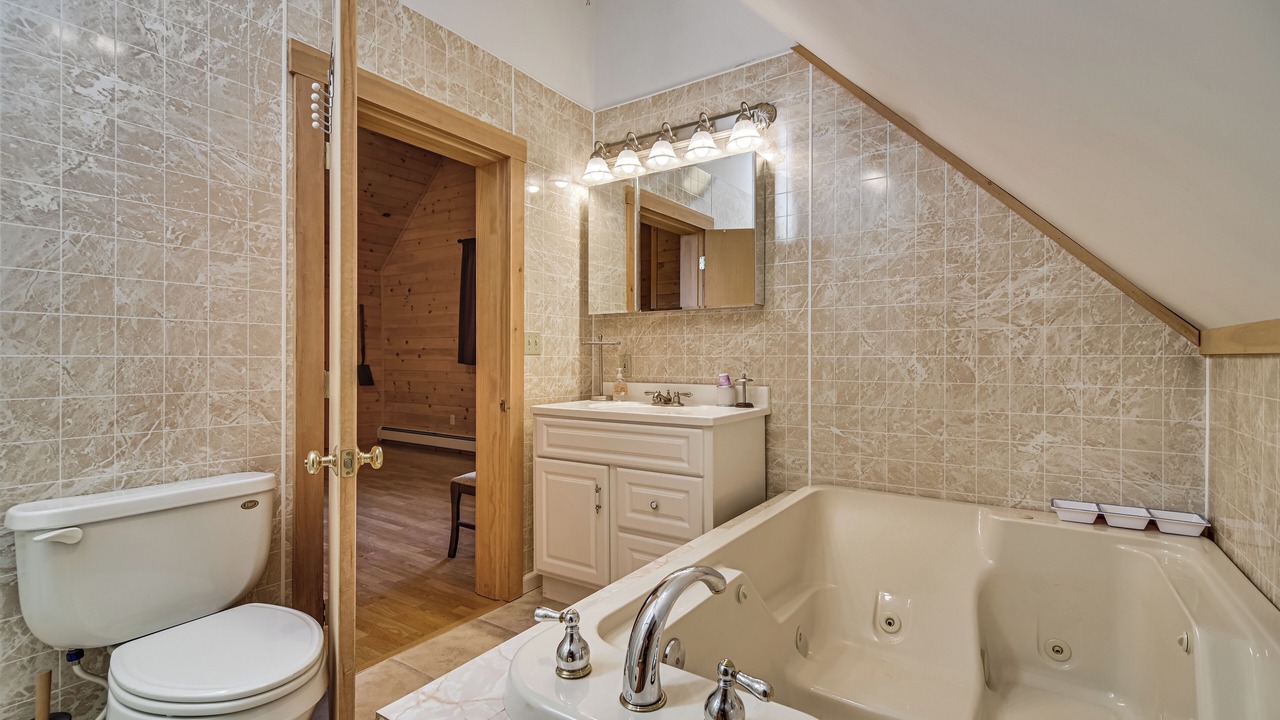 Photo of Bathroom in East Central Franklin