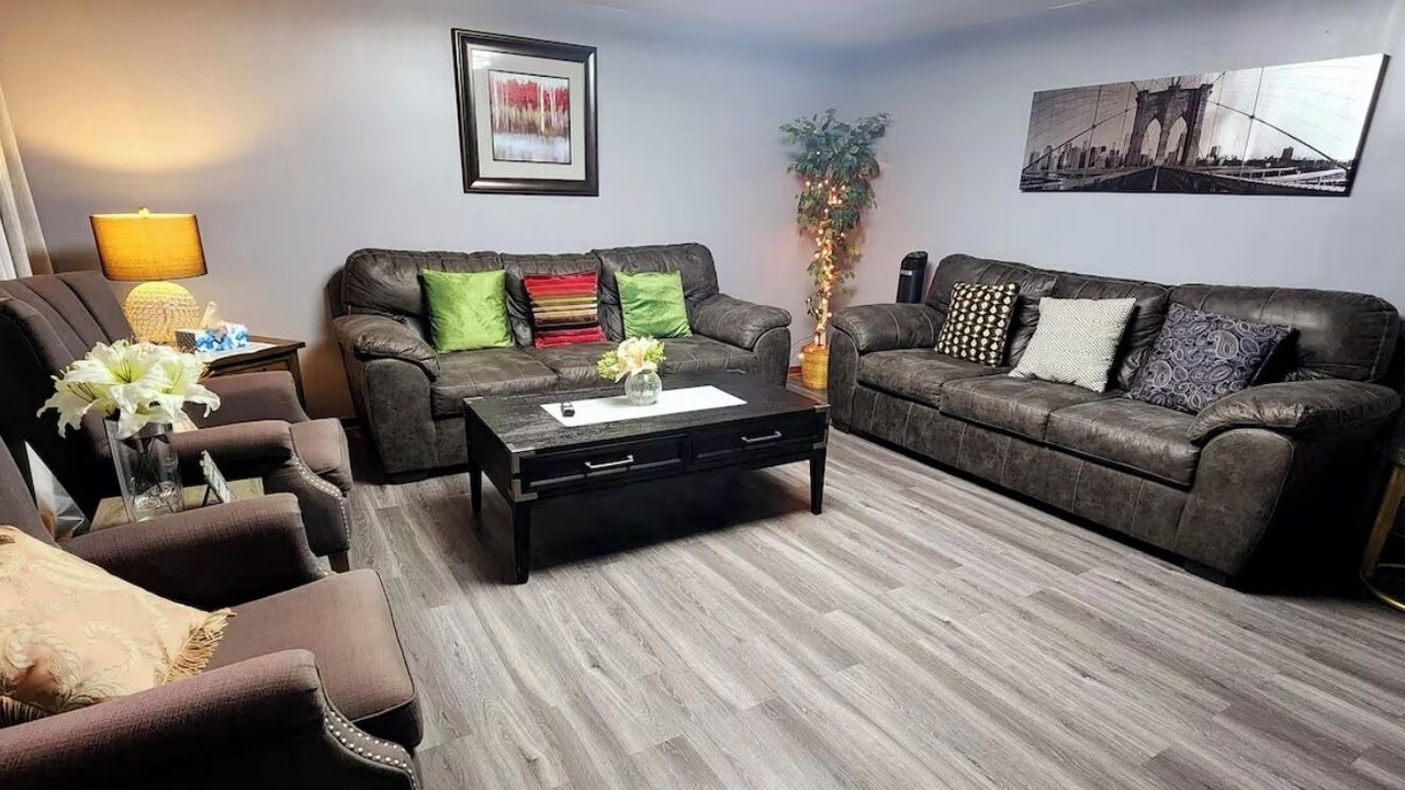 Photo of Livingroom in Cheektowaga