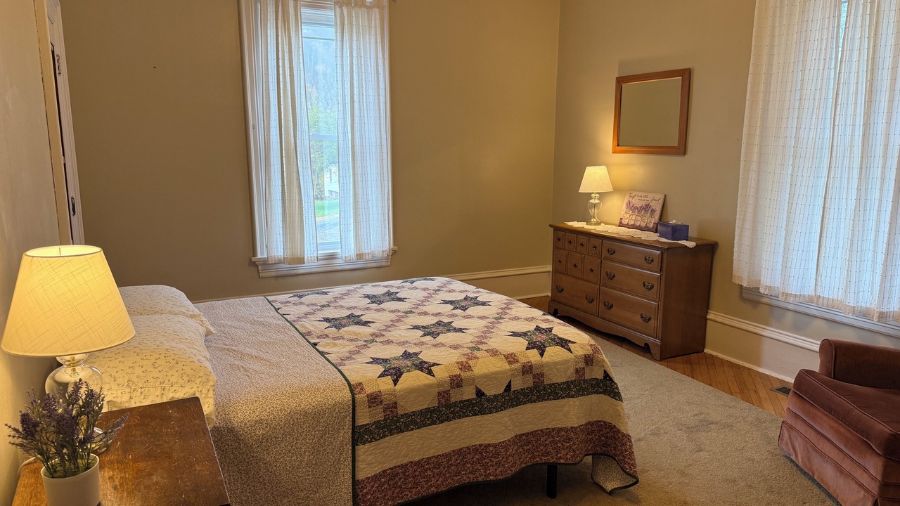 Photo of Bedroom in Roaring Branch