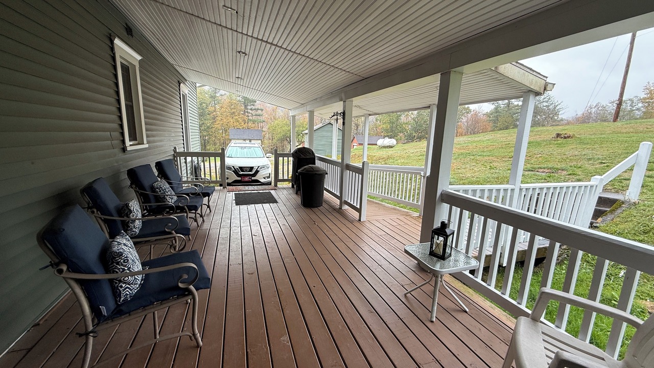 Photo of Patio Balcony in Roaring Branch