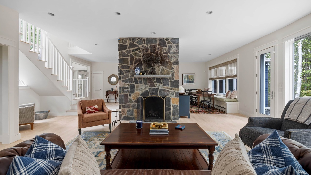 Photo of Livingroom in Cape Porpoise