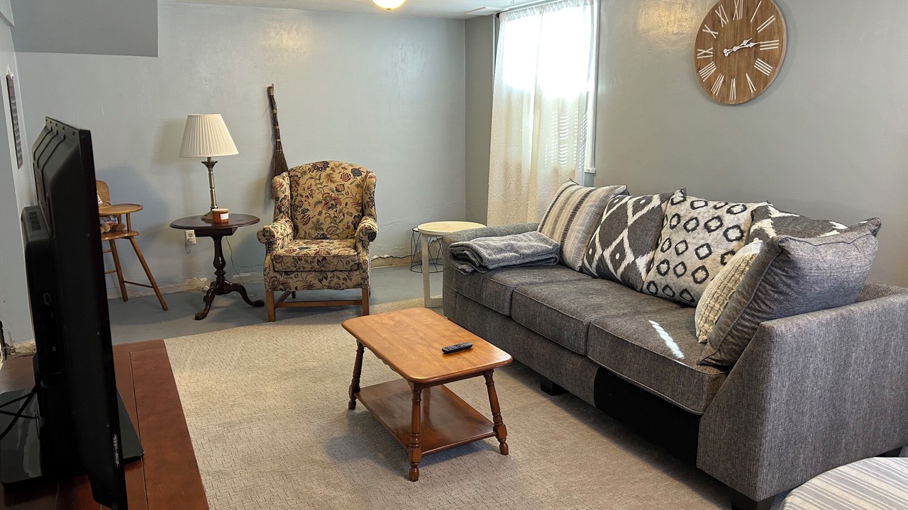 Photo of Livingroom in Warren South