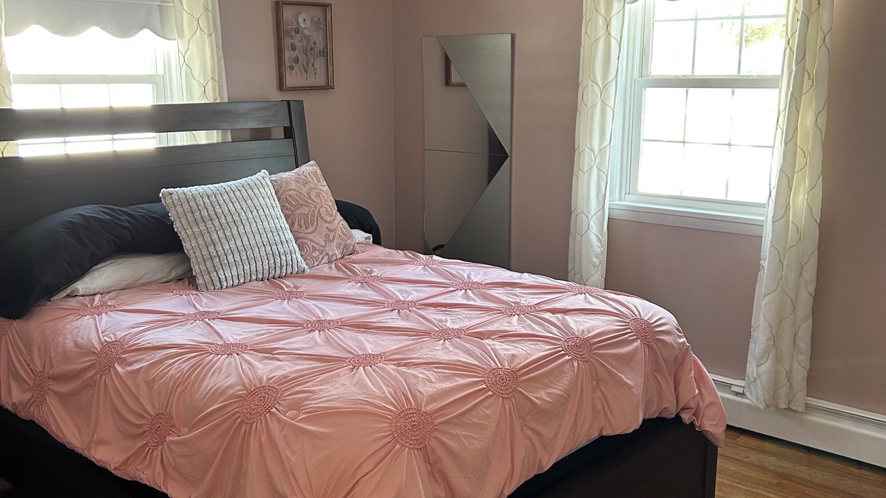 Photo of Bedroom in Warren South