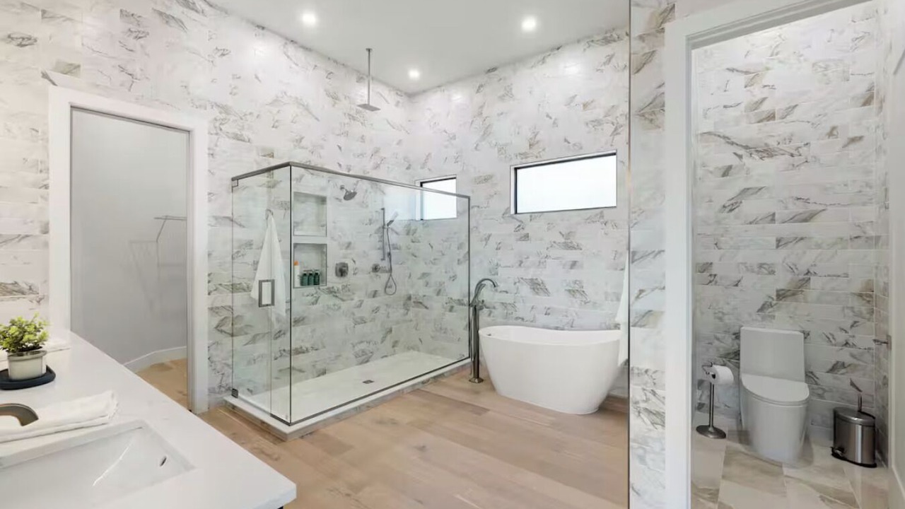 Photo of Bathroom in Naples Park