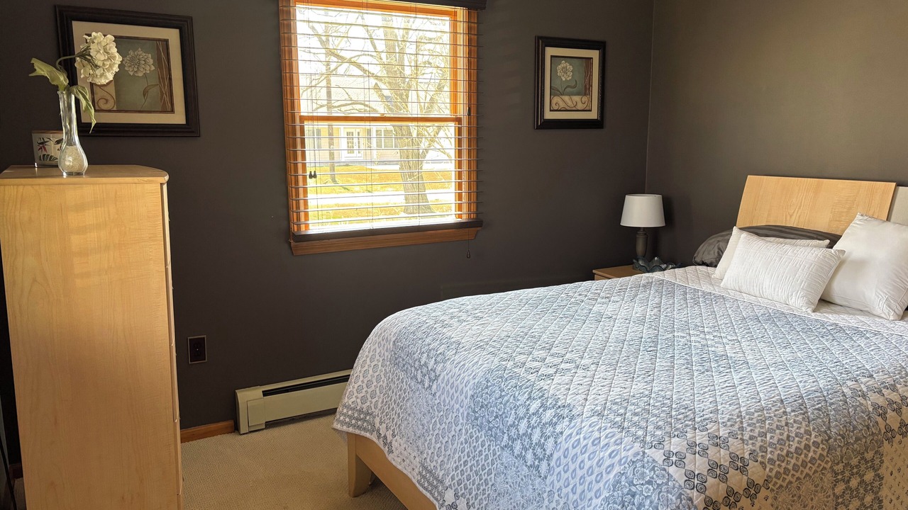 Photo of Bedroom in Silver Creek