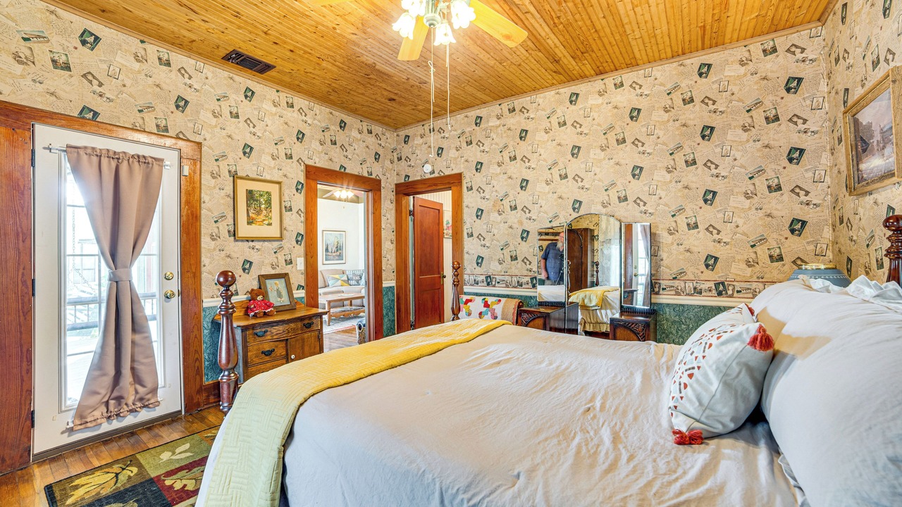 Photo of Bedroom in Winnsboro