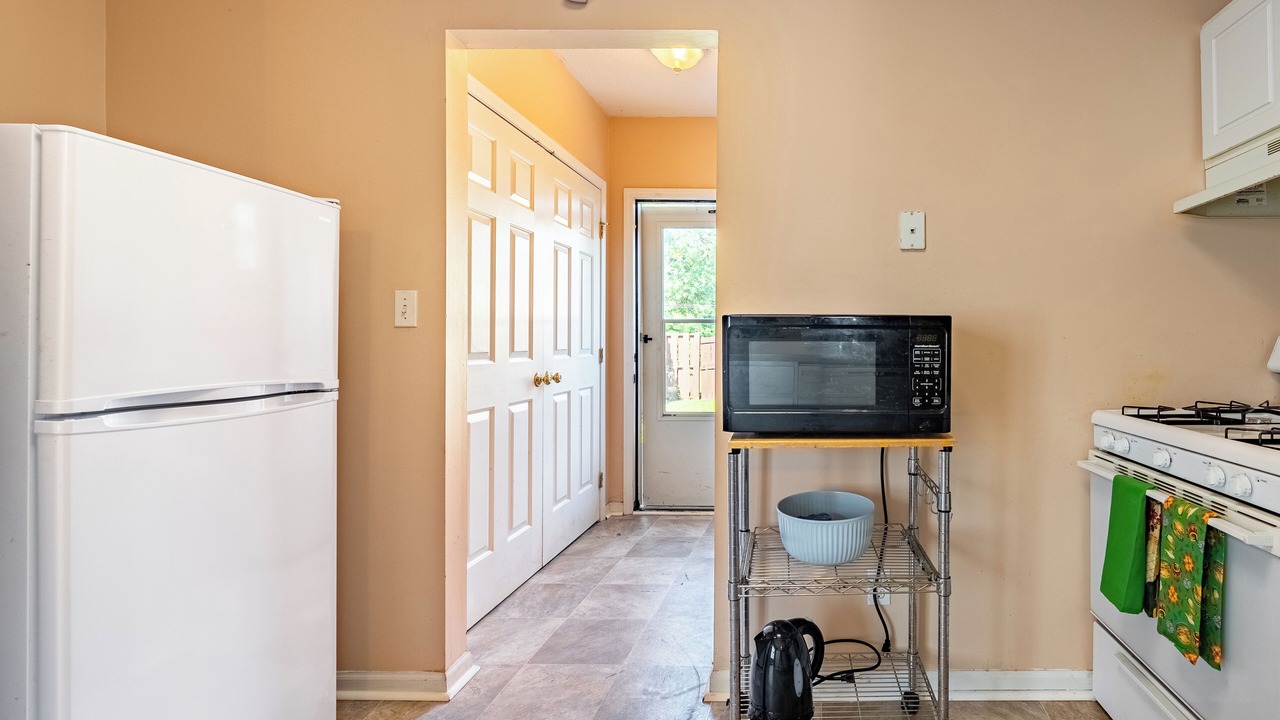 Photo of Kitchen in Near East Columbus