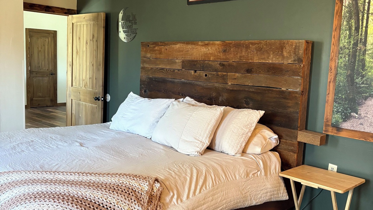 Photo of Bedroom in Elk Creek Township