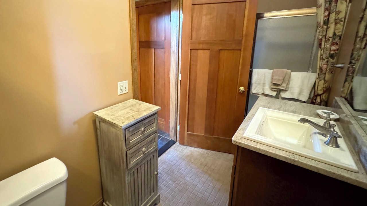 Photo of Bathroom in Kattskill Bay