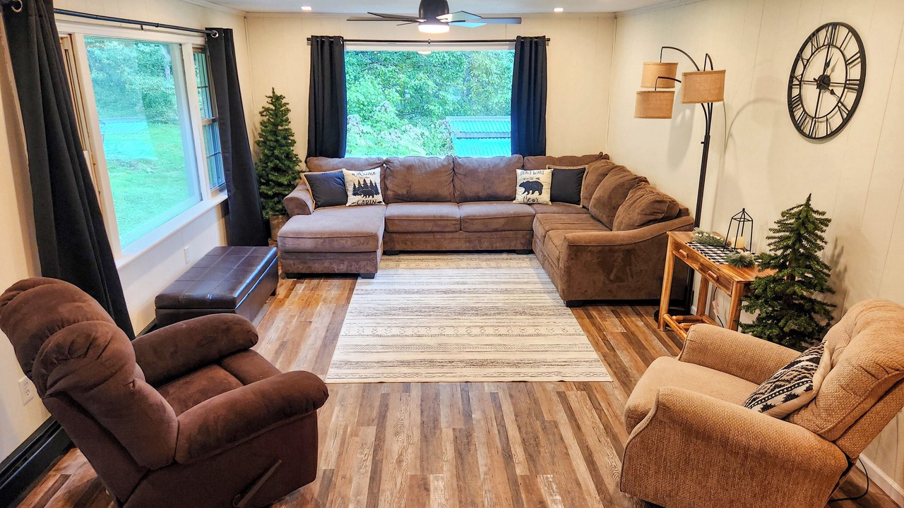 Photo of Livingroom in Penfield