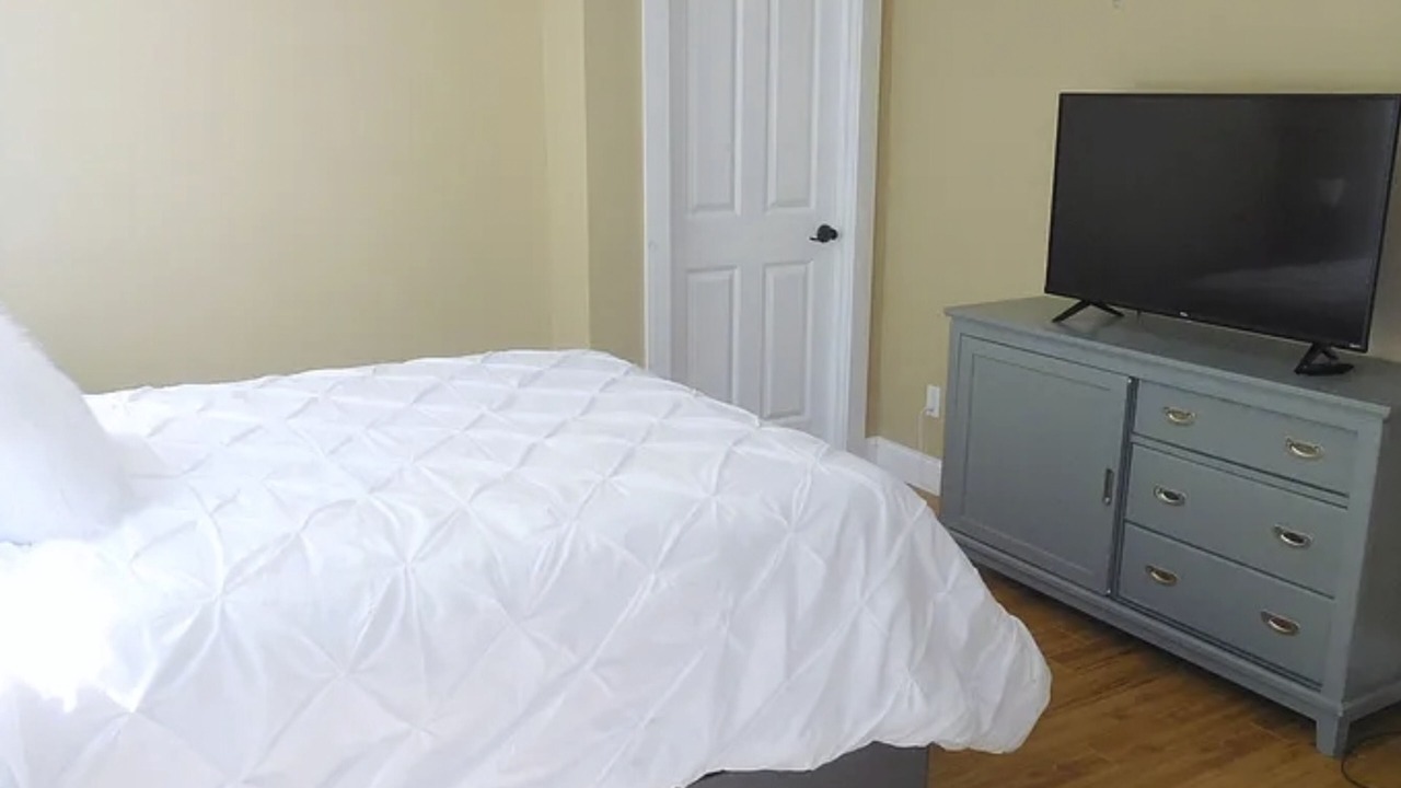Photo of Bedroom in Gardiner