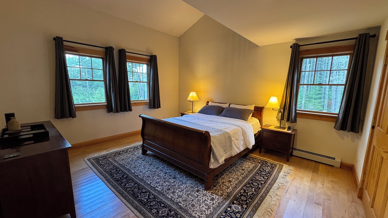 Photo of Bedroom in Waldoboro