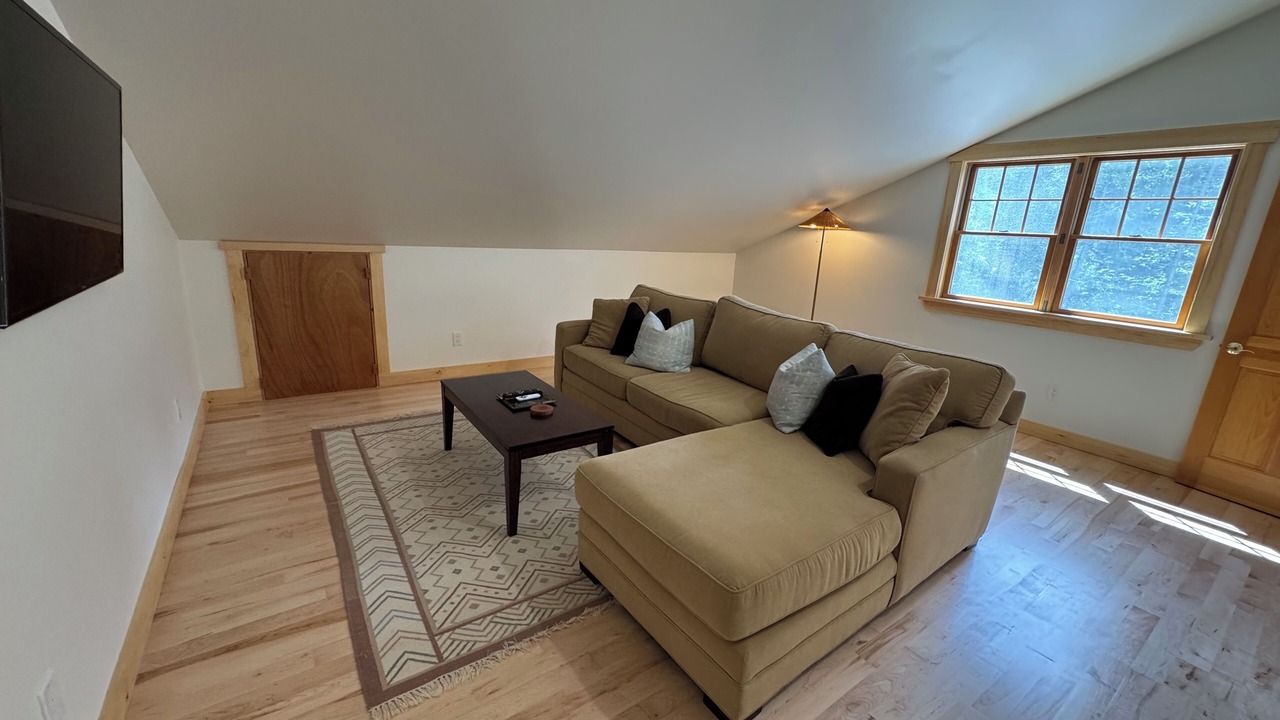 Photo of Livingroom in Waldoboro