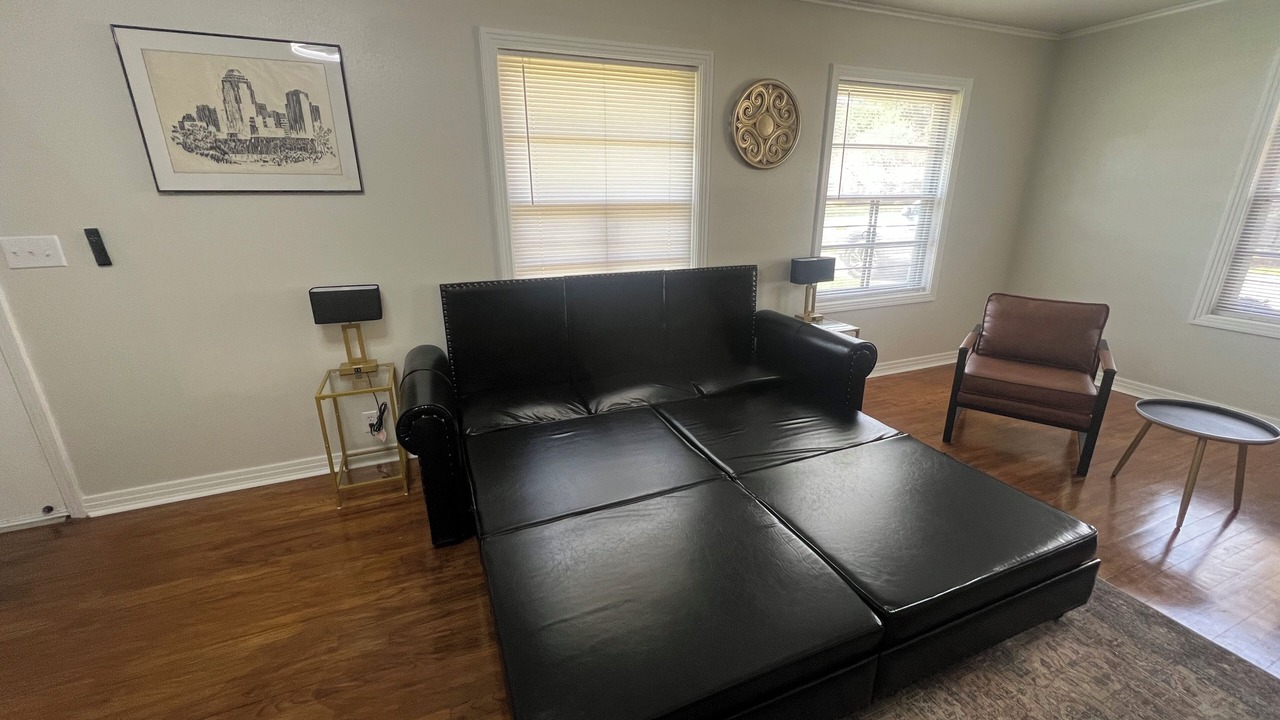 Photo of Livingroom in Vivian